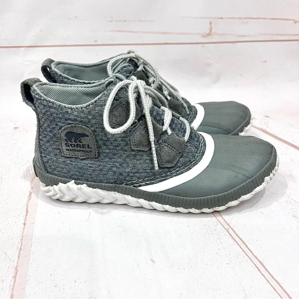 Sorel Out-N-About Plus Grey Knit Waterproof Duck Boots Booties